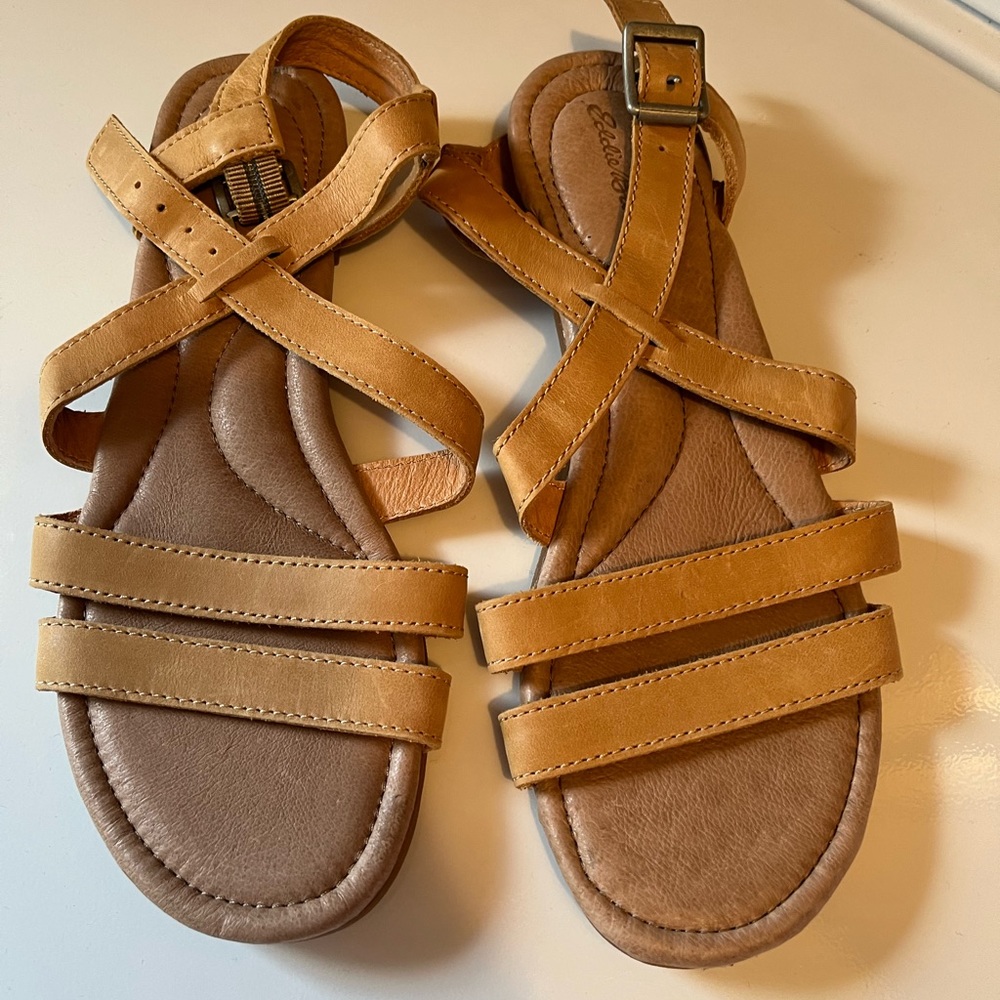 EDDIE BAUER Sandals